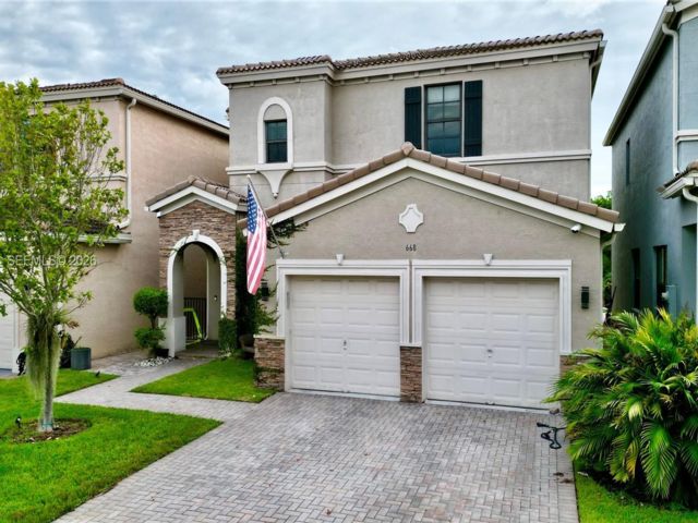  4 BR,  3.50 BTH &nbsp;European style home in Miami
