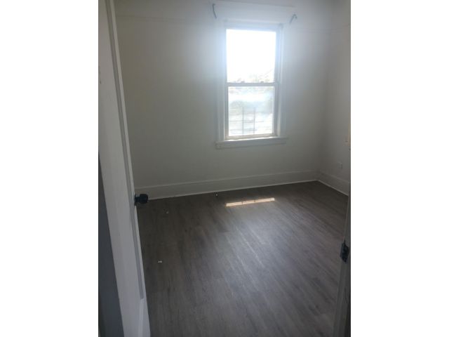  3 BR,  1.50 BTH &nbsp;Apartment style home in Mount Vernon