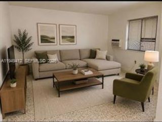  1 BR,  1.00 BTH &nbsp; style home in Miami