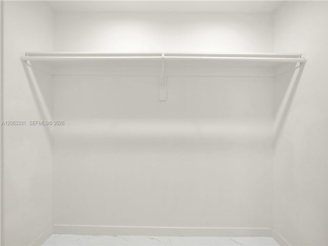 [PHOTO]