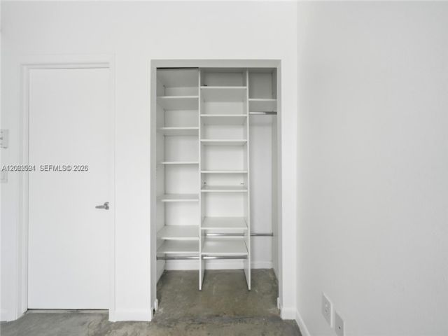 [PHOTO]