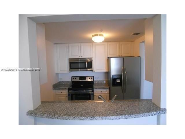  2 BR,  2.00 BTH &nbsp; style home in Miami