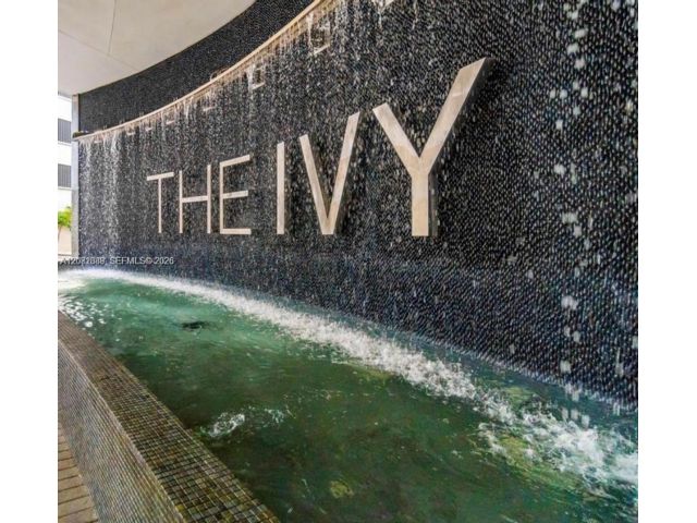  2 BR,  2.00 BTH &nbsp; style home in Miami