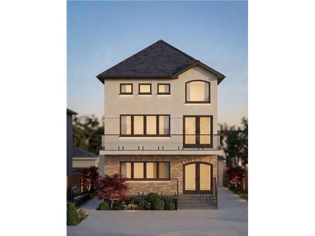  3 BR,  4.00 BTH &nbsp;Single family style home in Midwood