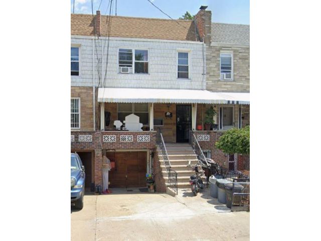  9 BR,  0.00 BTH &nbsp;Multi-family style home in Bensonhurst