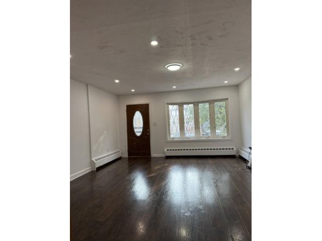  2 BR,  2.00 BTH &nbsp; style home in Canarsie