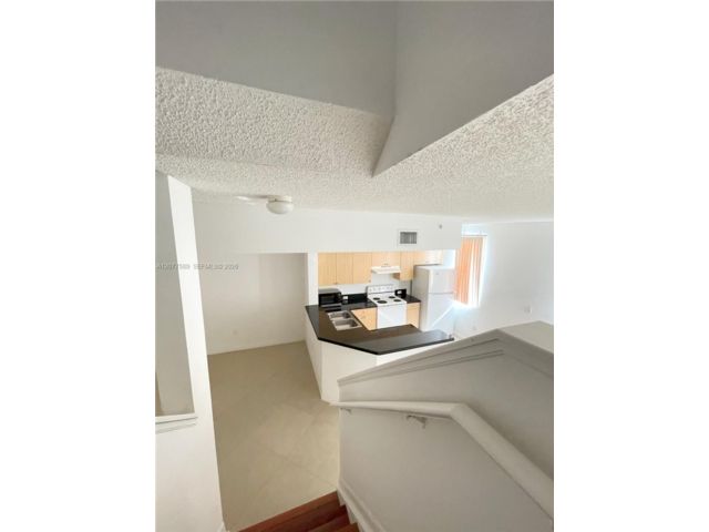 [PHOTO]