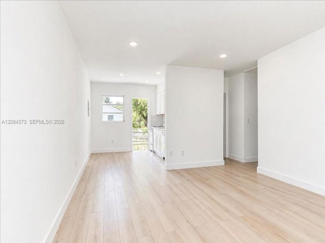  2 BR,  1.00 BTH &nbsp; style home in Miami