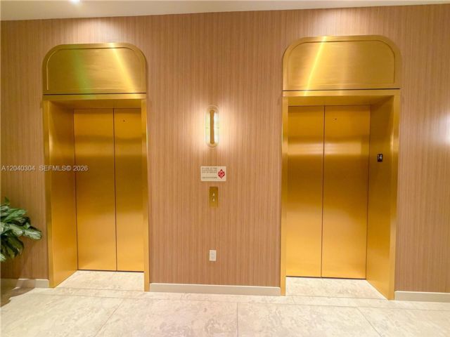 [PHOTO]
