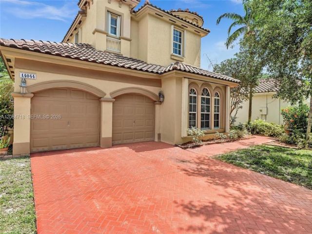 [Miramar Real Estate, listing number 3348985]