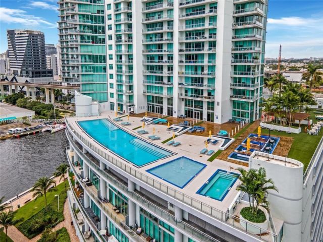  1 BR,  1.50 BTH &nbsp; style home in Miami