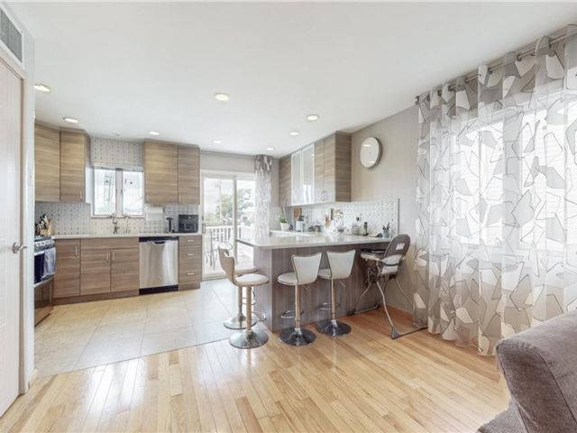  4 BR,  3.00 BTH &nbsp;Single family style home in Bergen Beach