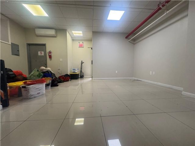 Studio,  0.00 BTH &nbsp;Office style home in Bensonhurst