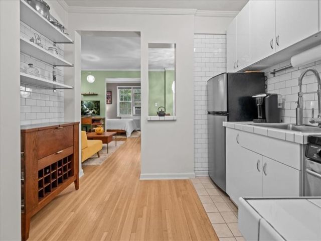Studio,  1.00 BTH &nbsp;Co-op style home in Greenpoint