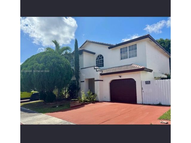  4 BR,  3.50 BTH &nbsp; style home in Miami