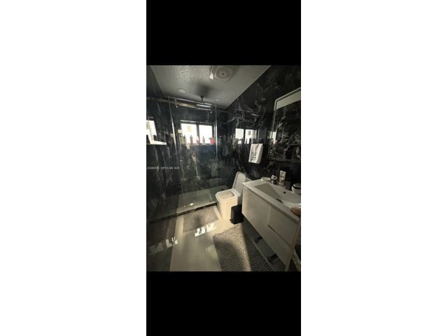 [PHOTO]