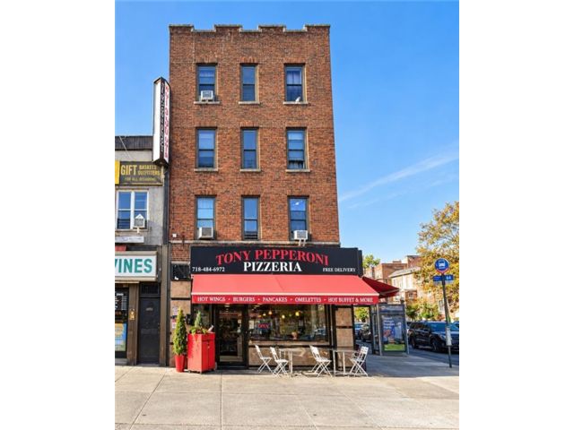 Studio,  0.00 BTH &nbsp;Mixed use style home in Bensonhurst
