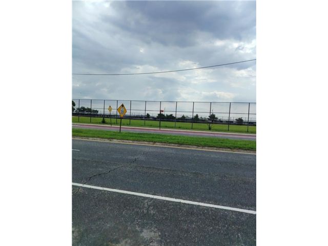 [PHOTO]