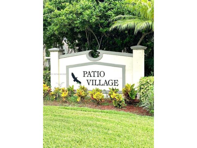 [Davie Real Estate, listing number 3349266]
