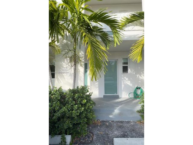 1 BR,  1.00 BTH &nbsp; style home in El Portal