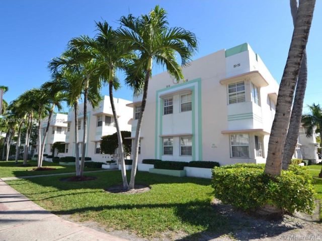  1 BR,  1.00 BTH &nbsp; style home in Carl Fisher