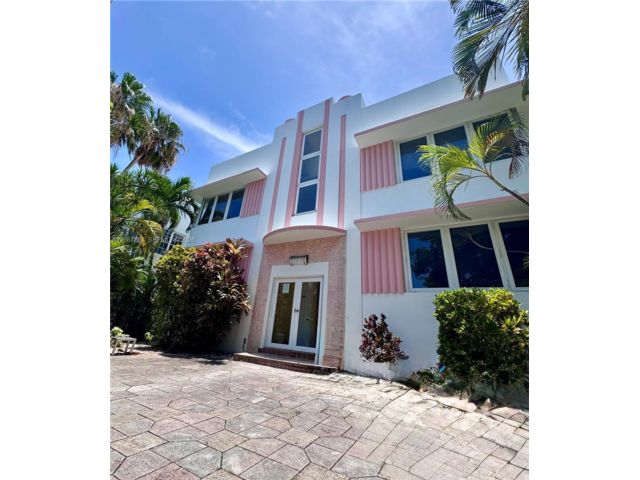  1 BR,  1.00 BTH &nbsp; style home in Carl Fisher