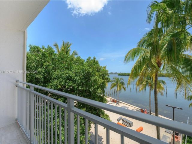  2 BR,  1.00 BTH &nbsp; style home in El Portal