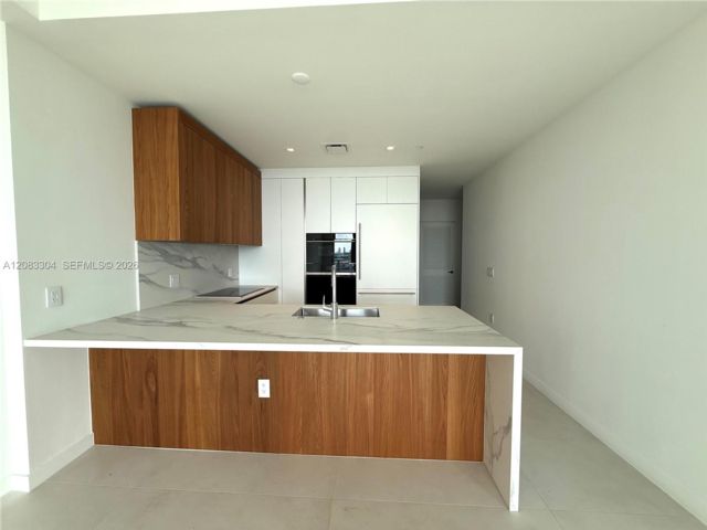  1 BR,  2.00 BTH &nbsp; style home in Miami