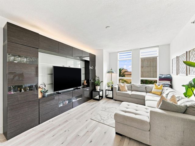  2 BR,  2.00 BTH &nbsp; style home in Fort Lauderdale