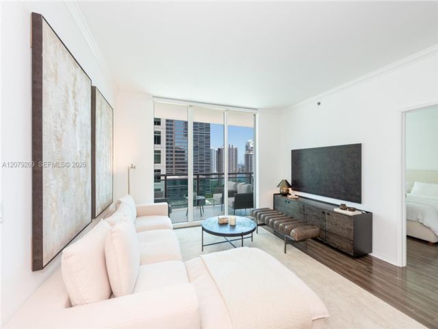  2 BR,  2.00 BTH &nbsp; style home in Miami