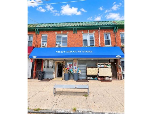 Studio,  0.00 BTH &nbsp;Multi-family style home in Bath Beach
