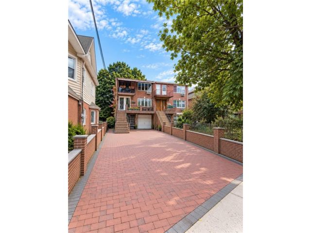 Studio,  0.00 BTH &nbsp;Multi-family style home in Sheepshead Bay