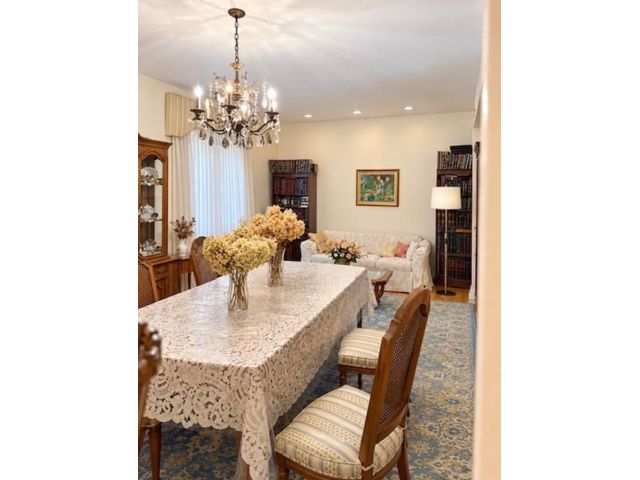  3 BR,  1.50 BTH &nbsp;Co-op style home in Boro-park