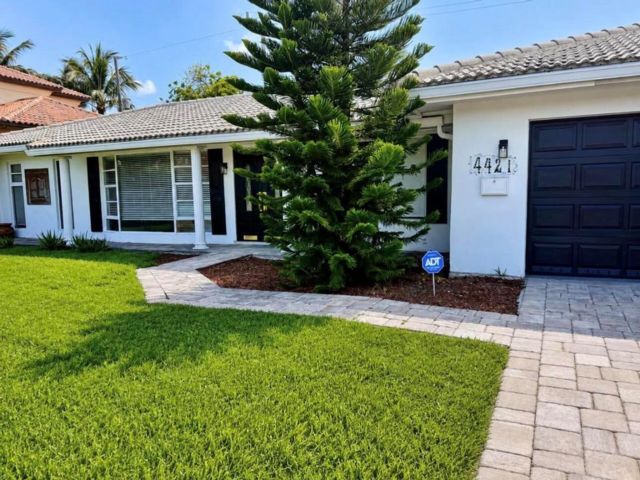  3 BR,  2.50 BTH &nbsp; style home in Lighthouse Point