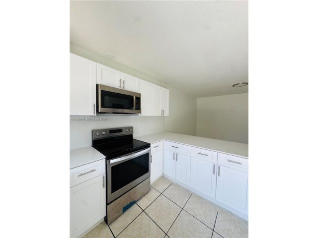  2 BR,  1.00 BTH &nbsp; style home in Miami
