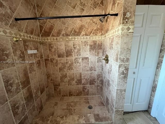 [PHOTO]