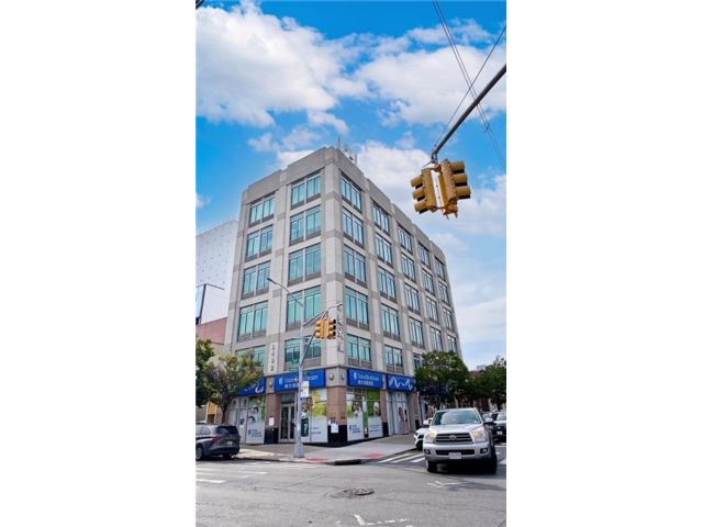 Studio,  0.00 BTH &nbsp;Office style home in Sunset Park