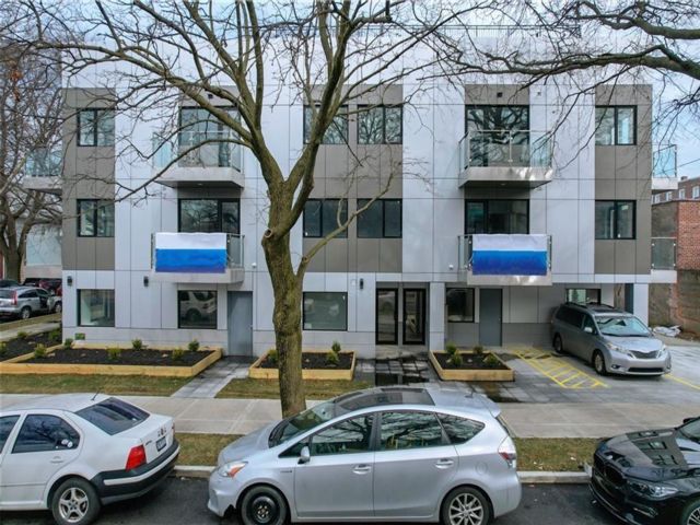 Studio,  0.00 BTH &nbsp;Commercial style home in Bensonhurst