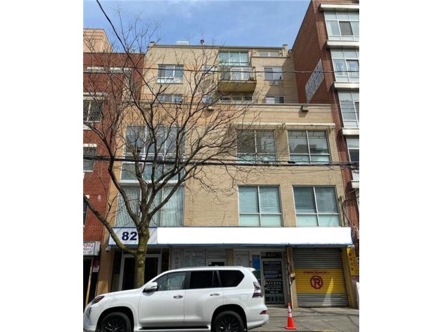 Studio,  0.00 BTH &nbsp;Mixed use style home in Sunset Park