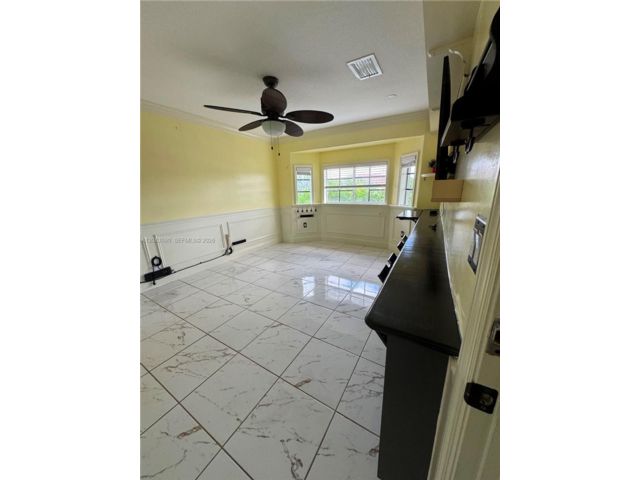  3 BR,  3.00 BTH &nbsp; style home in Miami