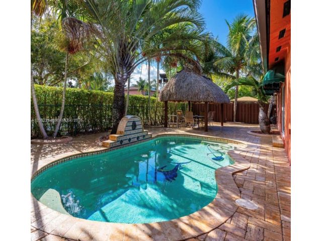  4 BR,  2.00 BTH &nbsp; style home in Miami