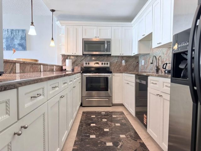 [Sunny Isles Beach Real Estate, listing number 3349540]
