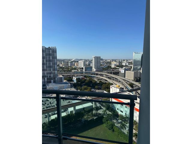  2 BR,  2.00 BTH &nbsp; style home in Miami