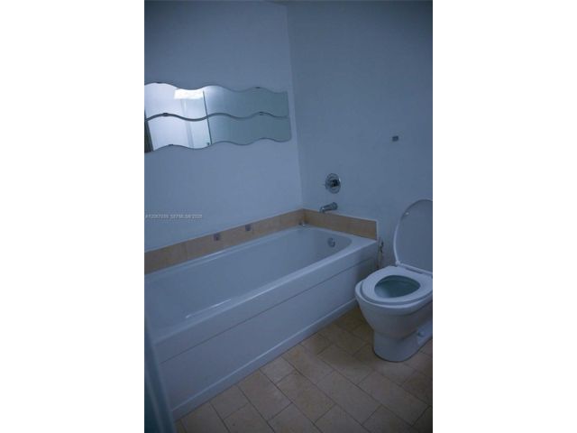 [PHOTO]