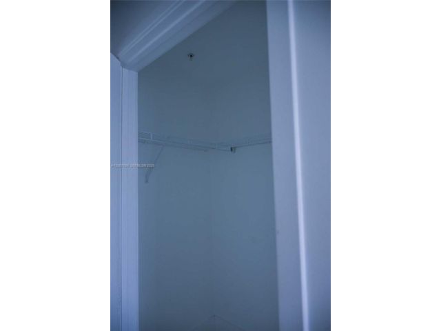 [PHOTO]