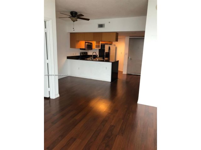  2 BR,  2.00 BTH &nbsp; style home in Miami