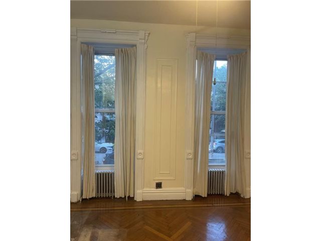  1 BR,  1.00 BTH &nbsp;Multi-family style home in Bedford Stuyvesant