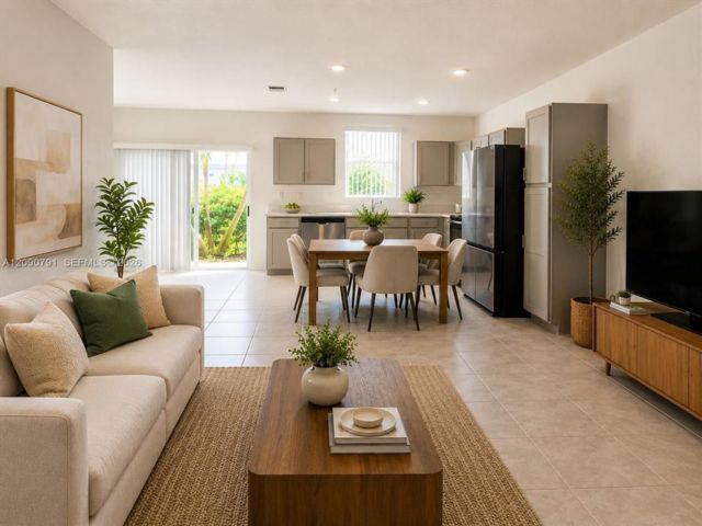  3 BR,  3.00 BTH &nbsp;Townhouse style home in Pompano Beach