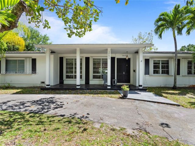 4 BR,  3.00 BTH &nbsp; style home in Coral Gables
