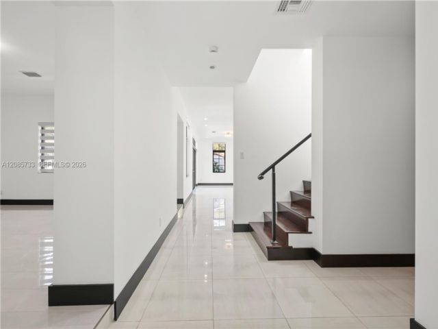 [PHOTO]